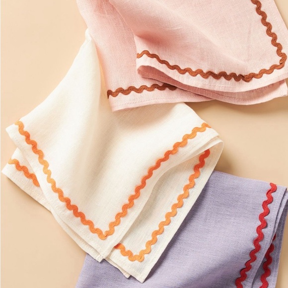 Chan Luu Linen Napkins Set/4 NWT - Picture 2 of 5